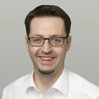 Profilbild von Pierre Baum, Experte für GenAI und Software-Testautomatisierung