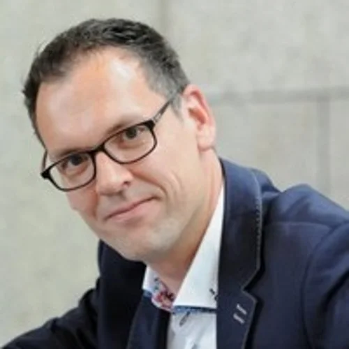 Photo of Armando Dörsek